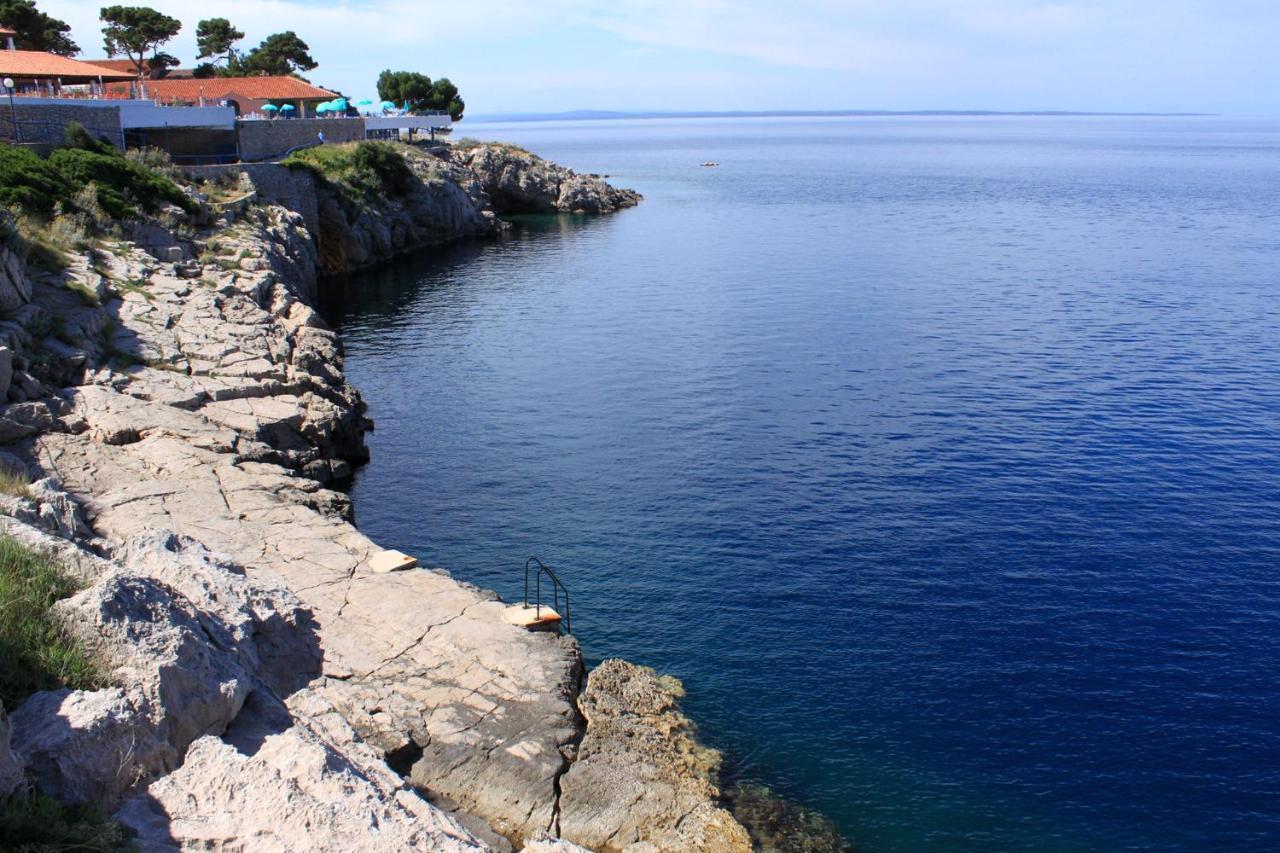 Apartments By The Sea Veli Losinj, Losinj - 7959 Kültér fotó