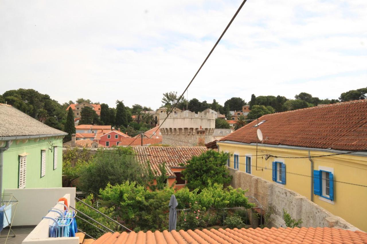 Apartments By The Sea Veli Losinj, Losinj - 7959 Kültér fotó